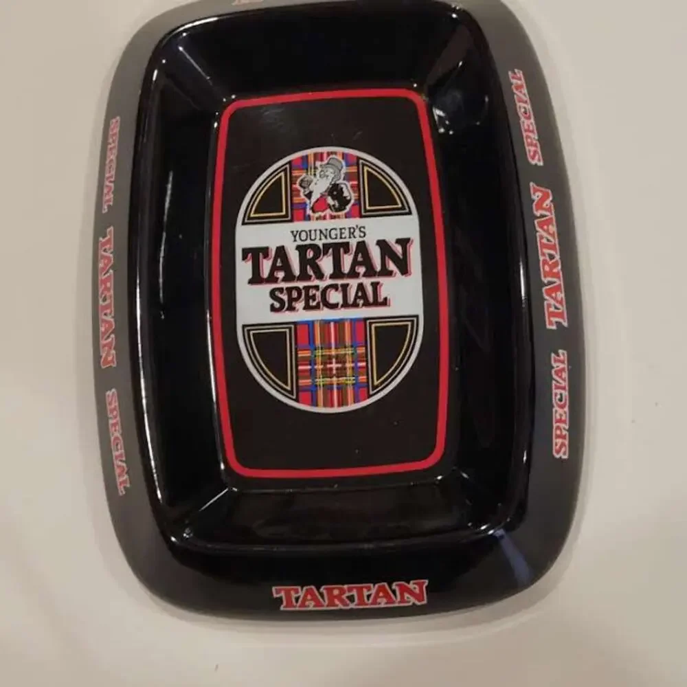 Vintage Younger’s Tartan Special Ash Tray Ornamin Made in Great Britain